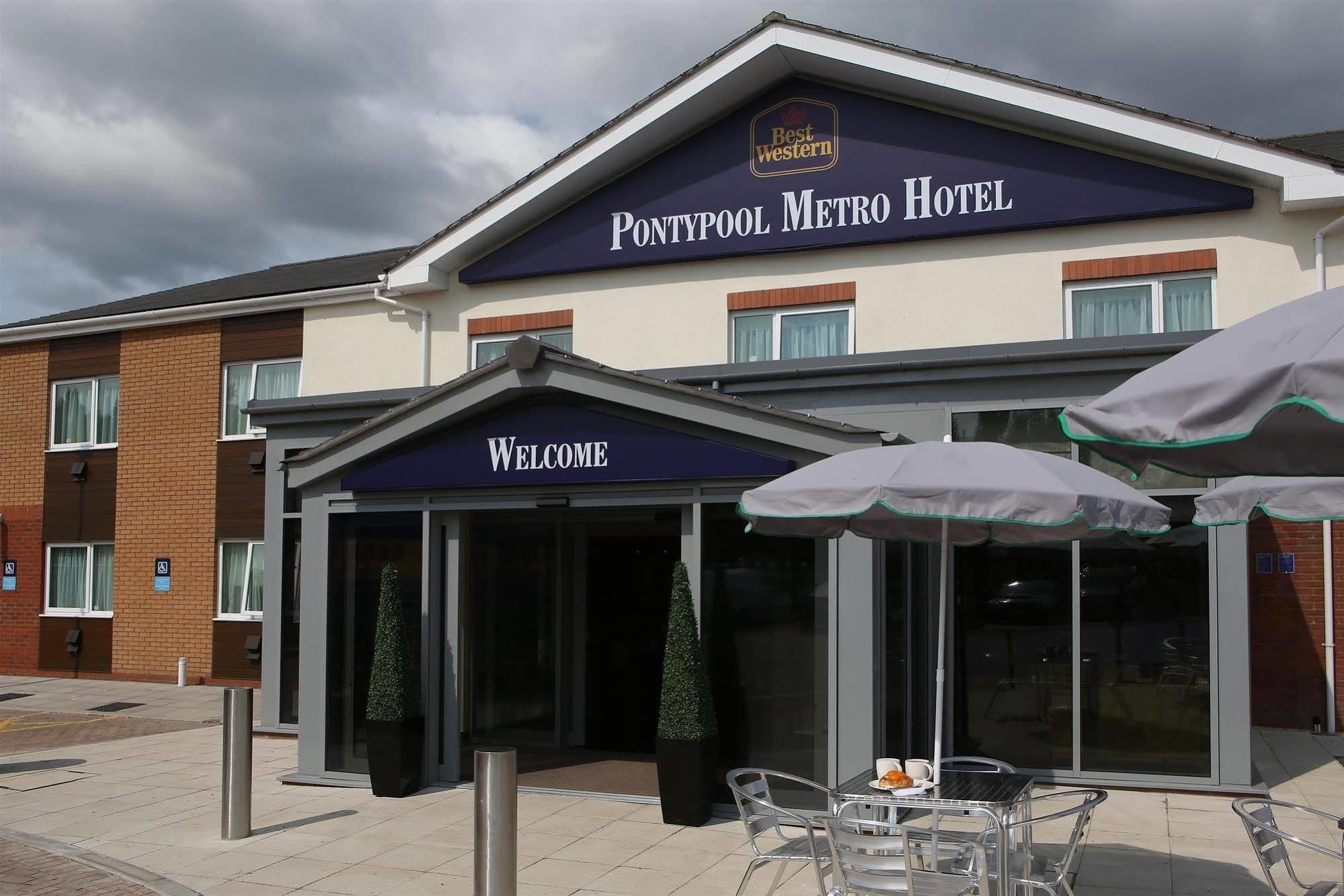 Best Western Pontypool Metro Hotel Extérieur photo